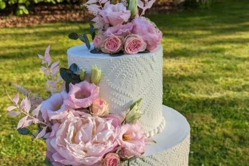 WEDDING CAKE